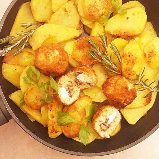 Feta and Mushrooms Stuffed Turkey Meatball