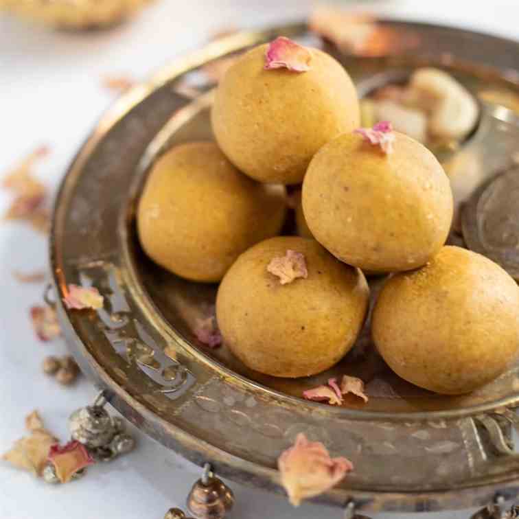 Besan Ladoo