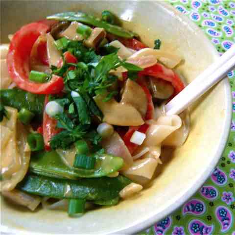 Red Curry Vegetable Noodle Bowl