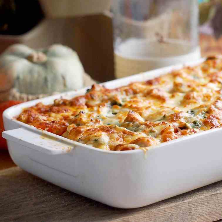 Salmon and spinach lasagne