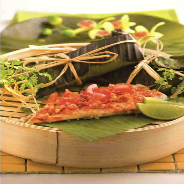 Grilled Sea Bass in Banana Leaf Wrap