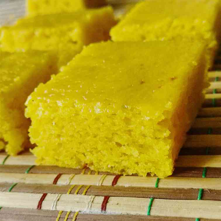 Eggless mango cake