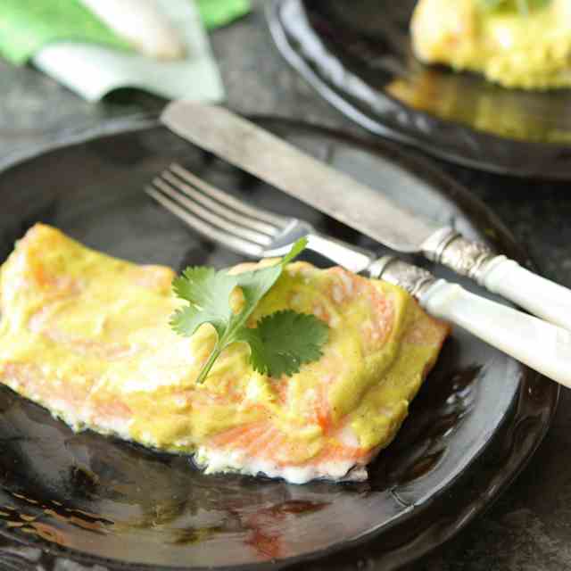 Baked Spiced Salmon with Yogurt Sauce