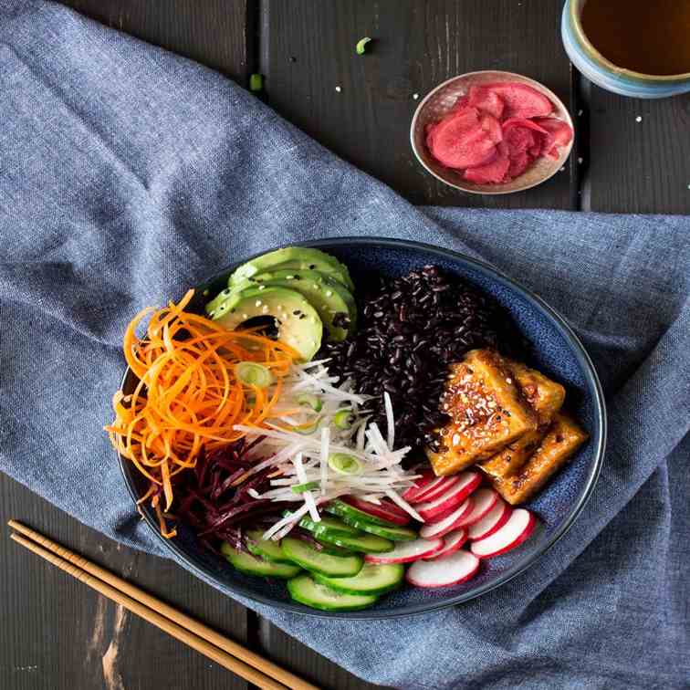 Vegan sushi bowl