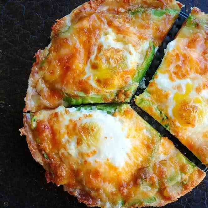 Avocado and Egg Pizza Toast
