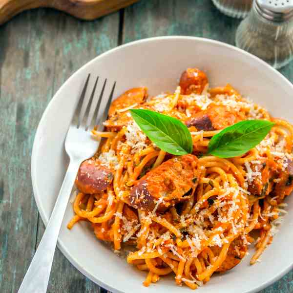 Spaghetti with Chicken Sausage in Homemade