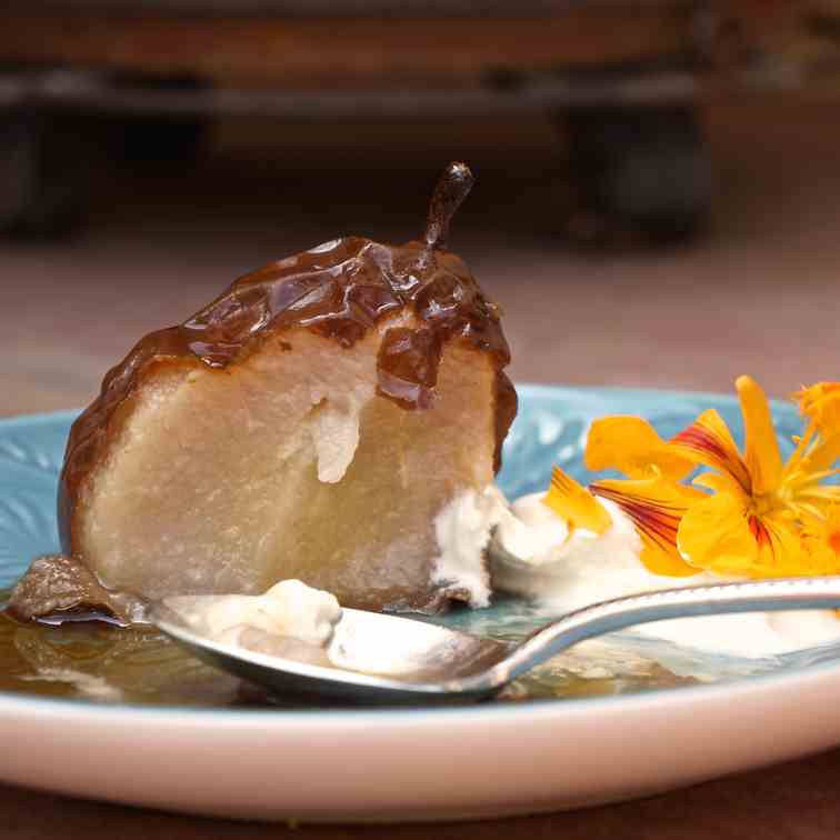 Crinkled Pears with Whipped Cream