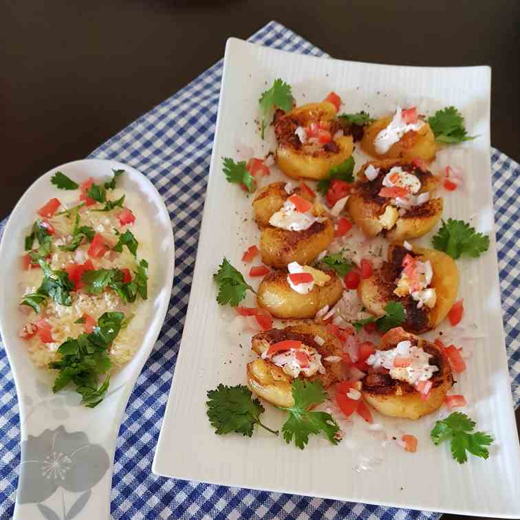 Potato Bites with Sour Cream Cheese Dip