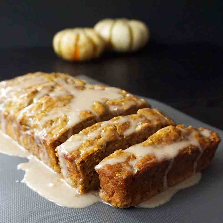 Pumpkin zucchini bread - glaze