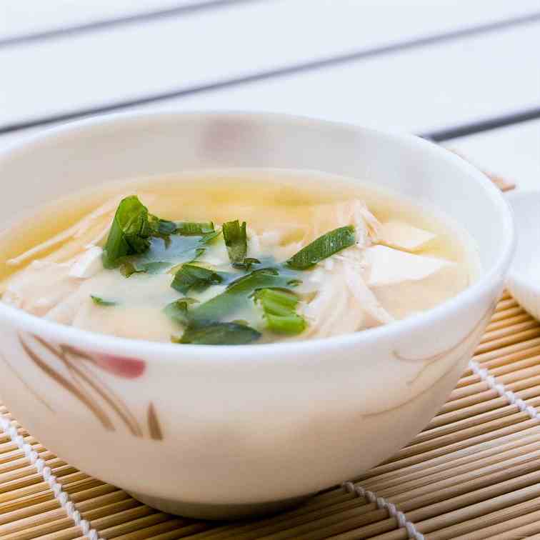 Miso Soup w/ Tofu & Enoki Mushroom