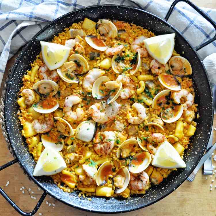 SEAFOOD LOVERS Spanish Paella