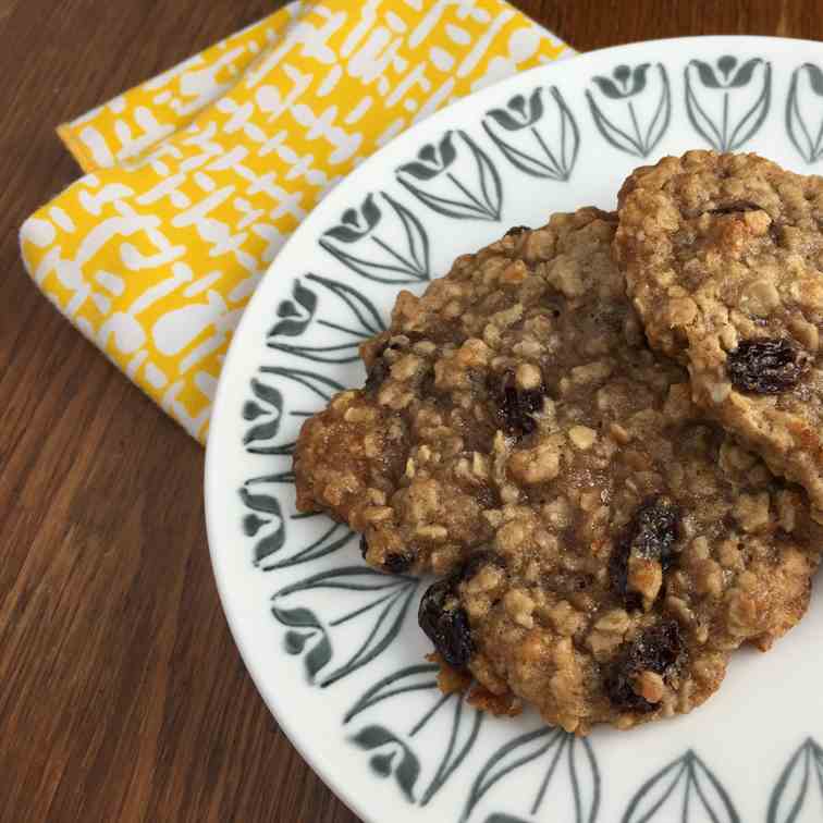 Grandma's Oatmeal Raisin Cookies