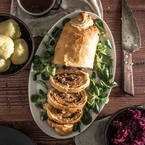 Stuffed Seitan Roast In Puff Pastry