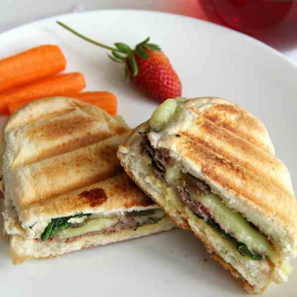 Roast Beef Horseradish Arugula Panini