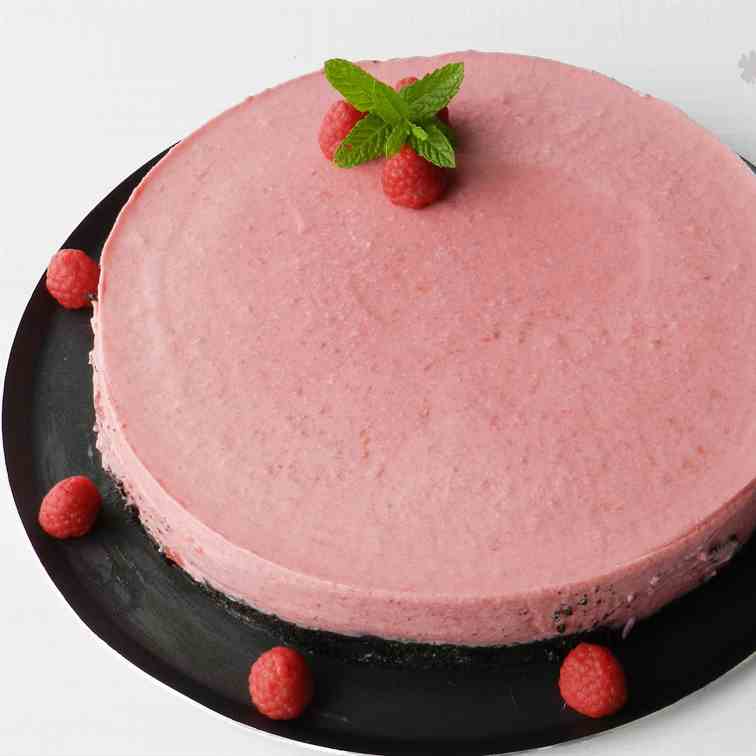 Tarta de mousse de frambuesas