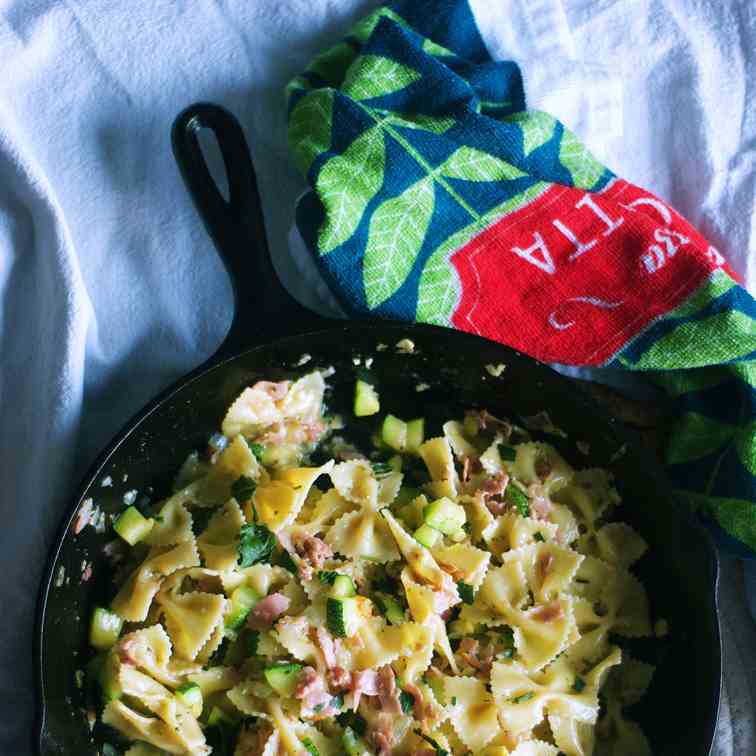 Quick Zucchini And Ham Pasta