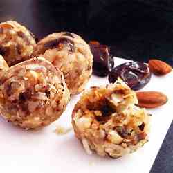 Date and Coconut Bonbons