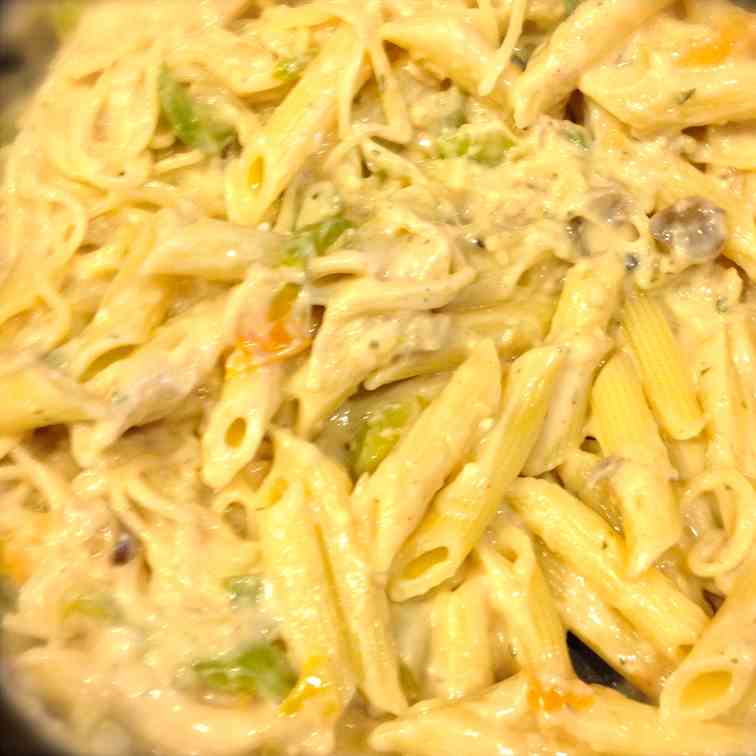 Pasta In Creamy Mushroom Sauce