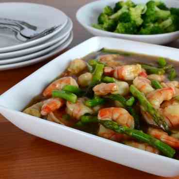 Asparagus and Shrimp Stir Fry 