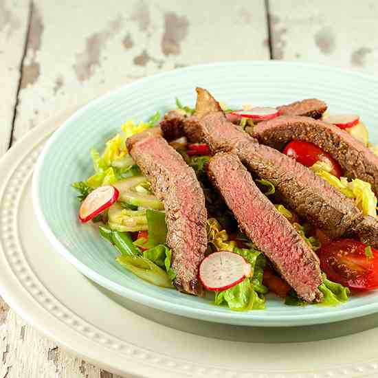 Spicy beef salad