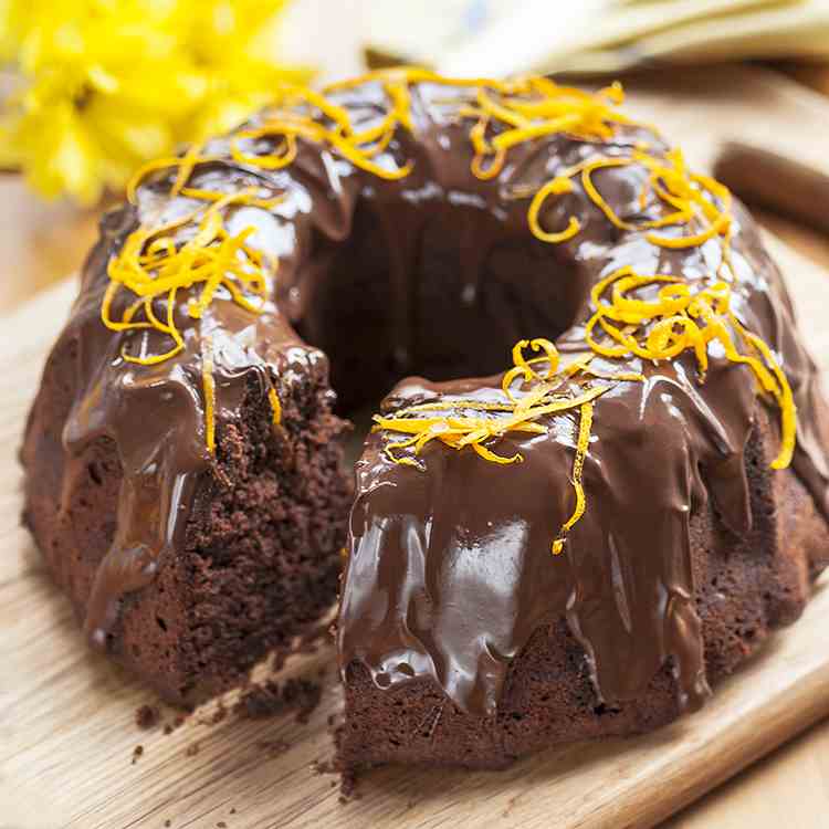 Chocolate and orange Bundt cake 