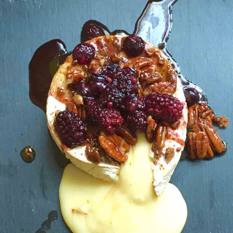 Baked Camembert Topped with Berries 