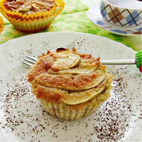 Italian Apple Cupcakes