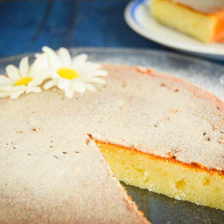 Electric Skillet Yogurt Cake