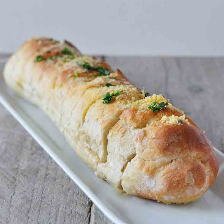 Garlic baguette with herbs