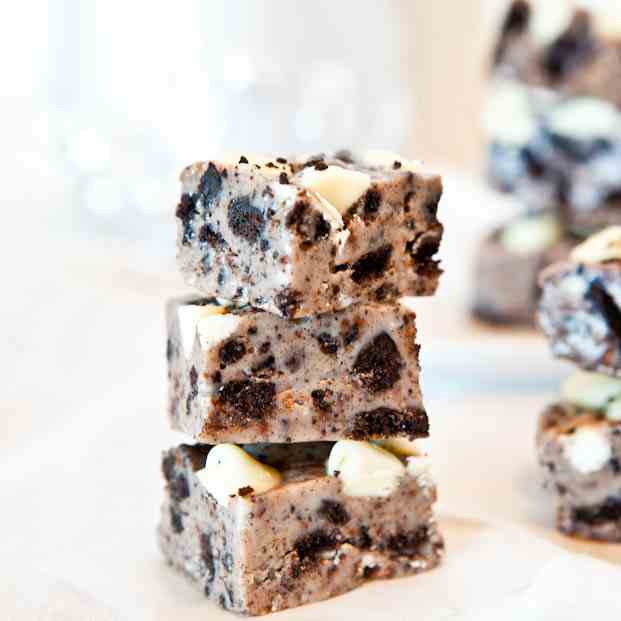 White Chocolate Cookies & Cream Fudge