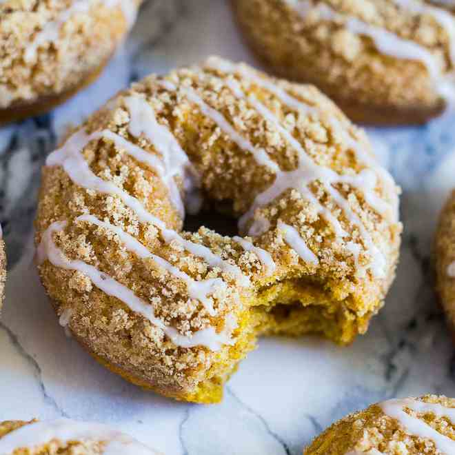 Baked Pumpkin Streusel Doughnuts