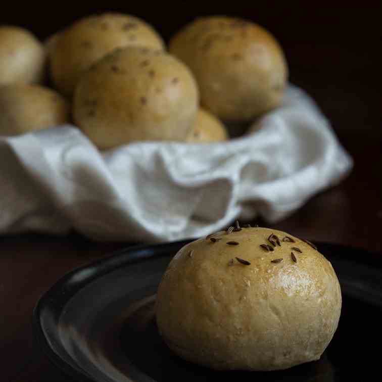 Olive Oil Dinner Rolls