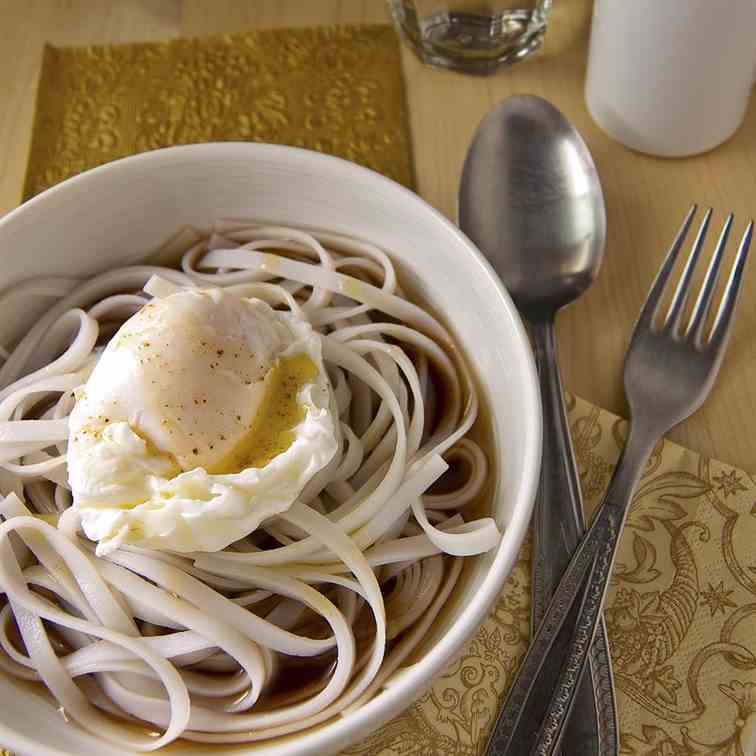 Poached eggs with spiced butter