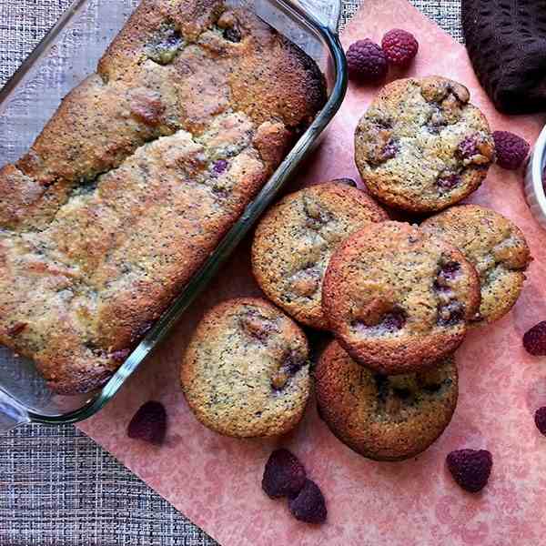 Lemon raspberry poppyseed cake