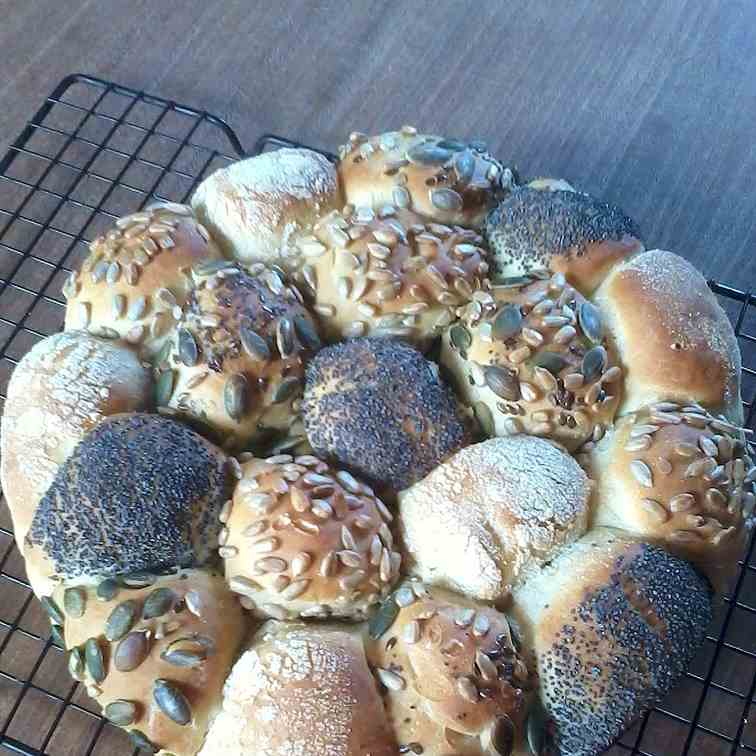 Dinner bread buns