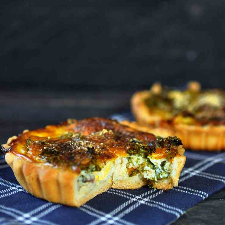 Quiche with kale, mackerel and parmesan