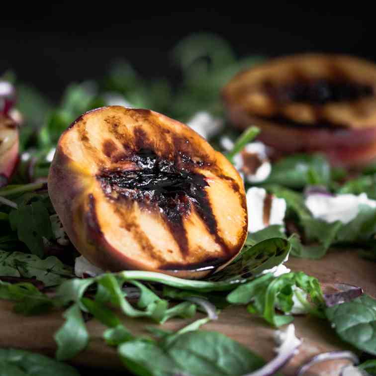 Grilled Nectarine and Peach Salad 