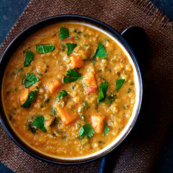 Thai Red Curry Lentil Soup