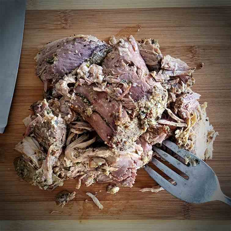 ROSEMARY AND MUSTARD PORK SHOULDER