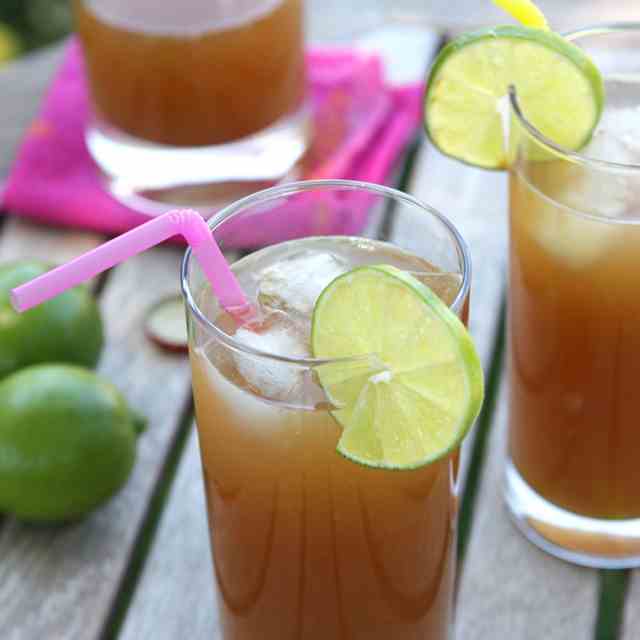 Rum Punch w/Ginger Beer & Pineapple