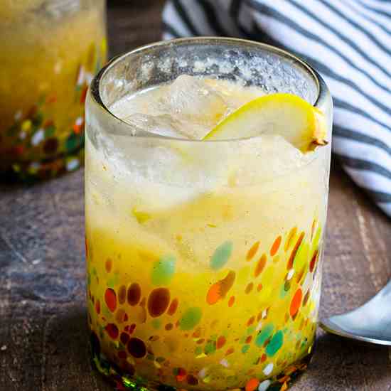 Vanilla Pear Gin Fizz