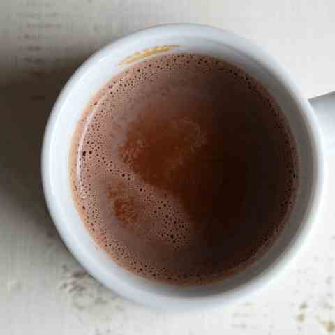 Skinny Caramel Hot Cocoa