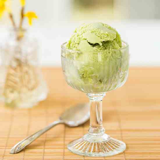 Matcha Frozen Yogurt