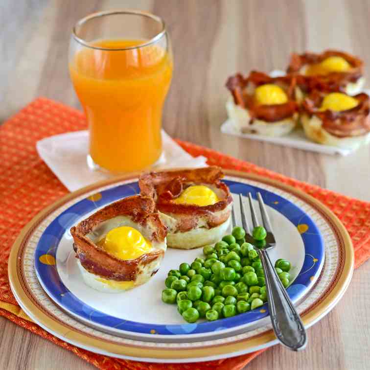 Bacon & Egg In Toast Cup:All in One