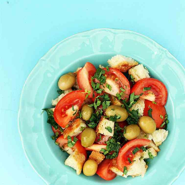 Tomato bread salad 