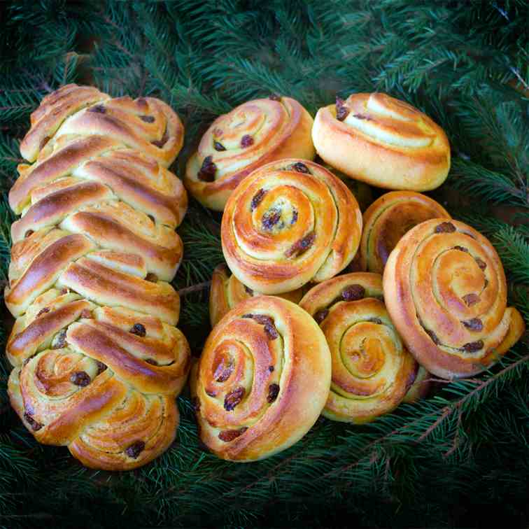 Swedish Saffransbullar