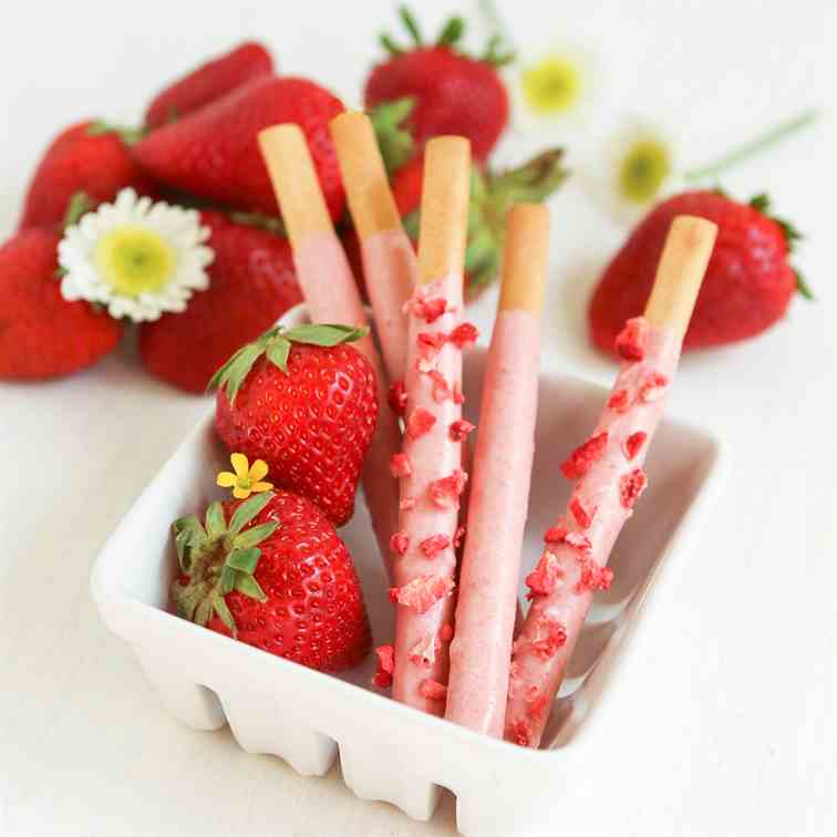 Homemade Strawberry Pocky