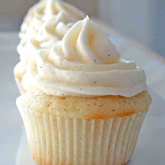 Vanilla Bean Cupcakes 