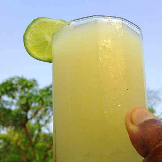 Green mango lemonade