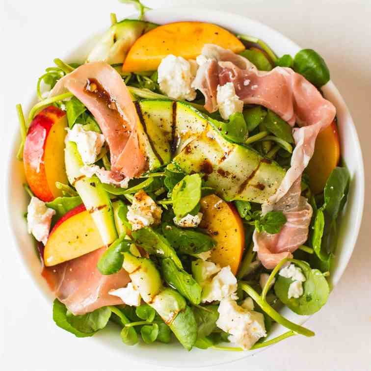 Prosciutto, feta & nectarine salad